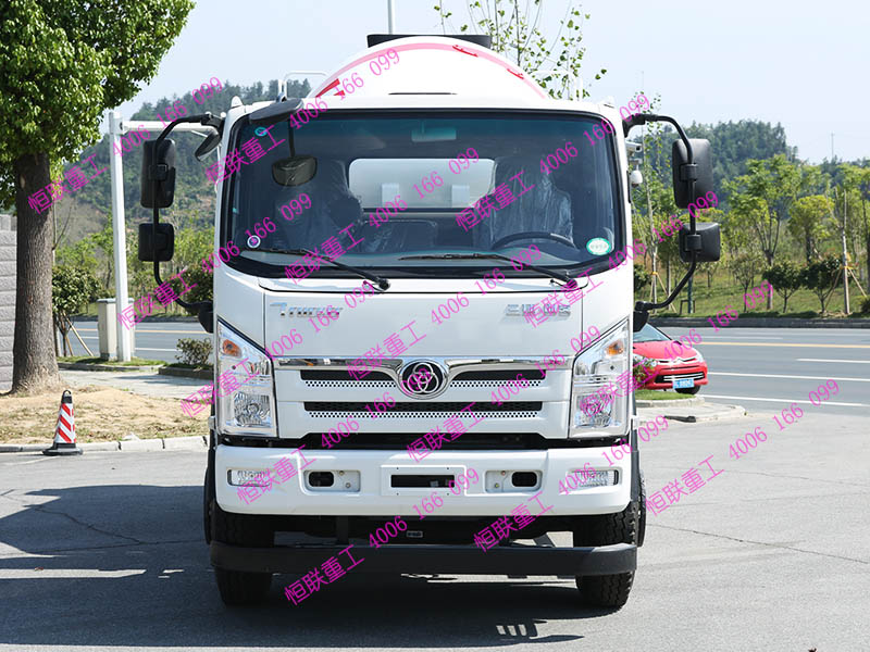 三環十通小型攪拌車